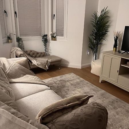 Gorgeous 2 Floor 3 Bed Apartment St Leonards-on-Sea Exteriör bild