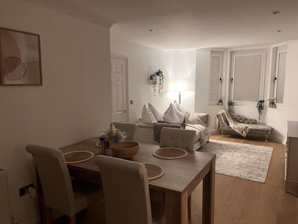 Gorgeous 2 Floor 3 Bed Apartment St Leonards-on-Sea Exteriör bild